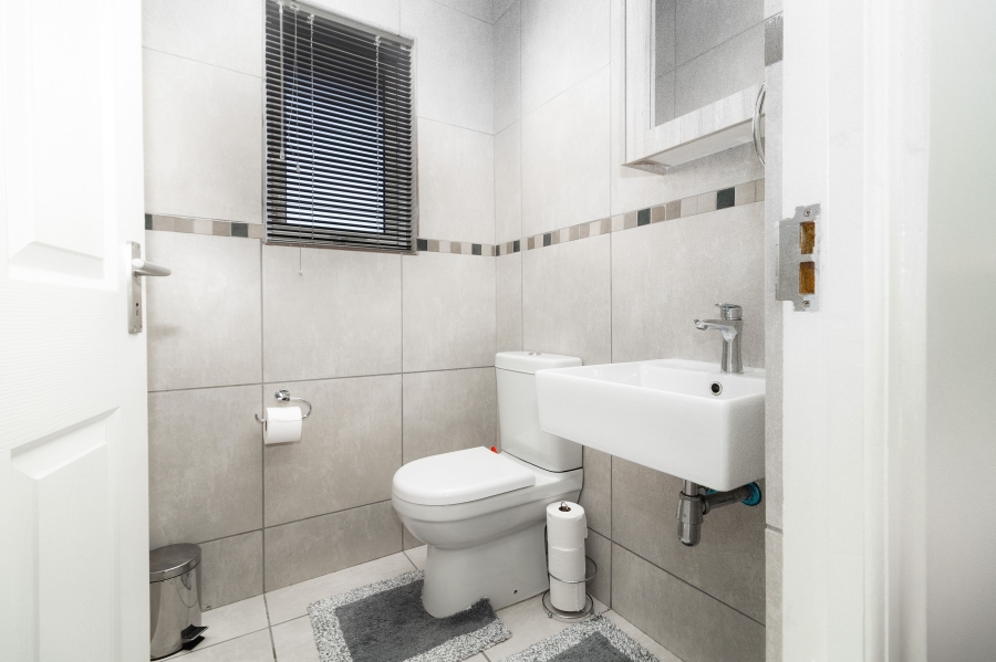 4 Bedroom Property for Sale in Brackenfell South Western Cape